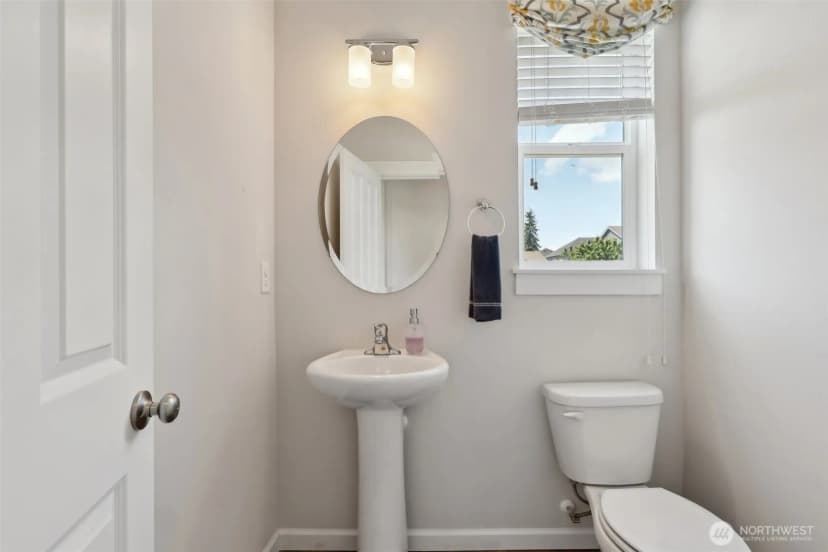 Property photo for 25214 113th Avenue Se, Kent photo 11