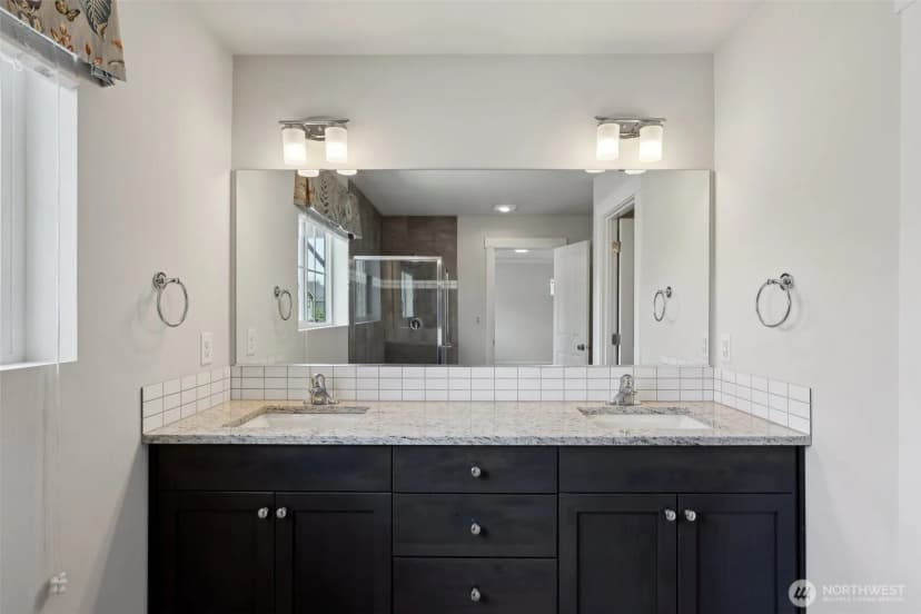 Property photo for 25214 113th Avenue Se, Kent photo 16