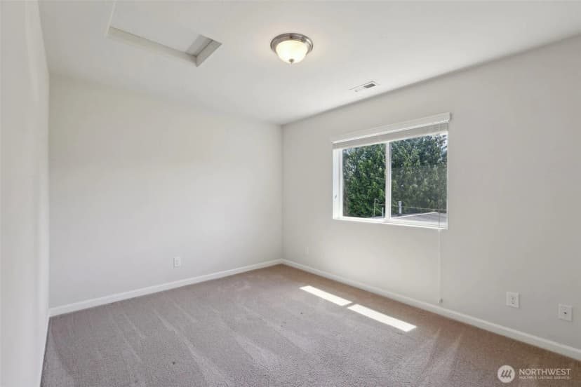 Property photo for 25214 113th Avenue Se, Kent photo 19