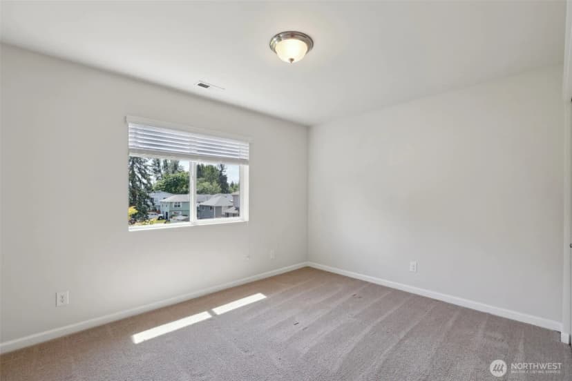 Property photo for 25214 113th Avenue Se, Kent photo 21