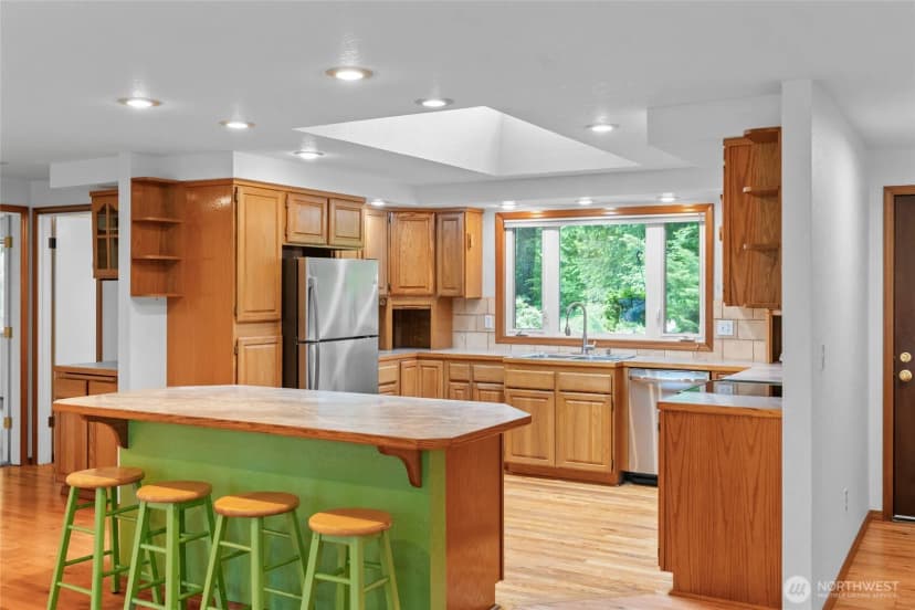 Property photo for 4205 Delphi Road Sw, Olympia photo 3