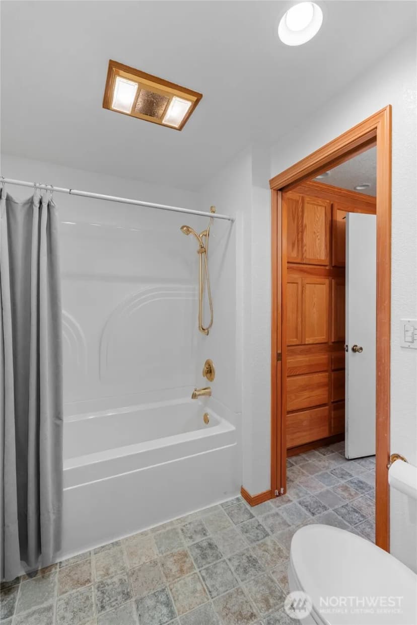 Property photo for 4205 Delphi Road Sw, Olympia photo 11