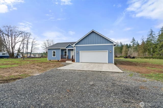 Property photo for 107 Winwood Ln, Winlock photo 2