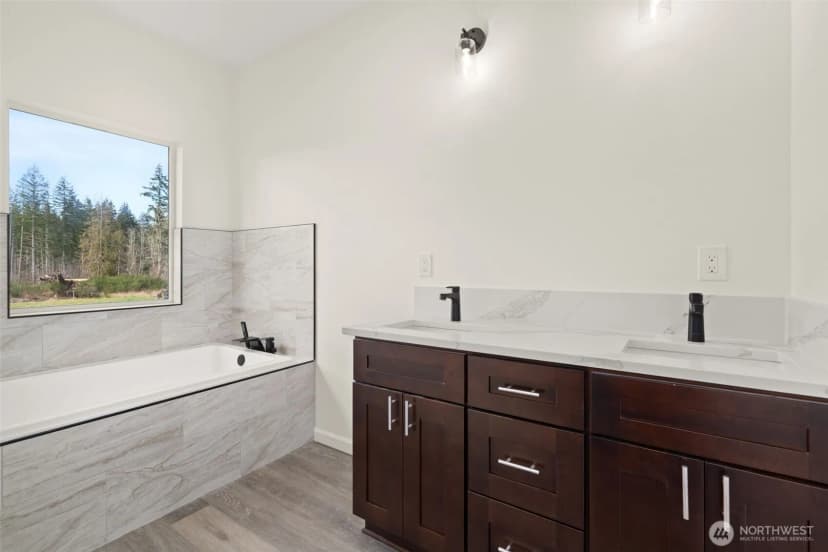Property photo for 107 Winwood Ln, Winlock photo 20