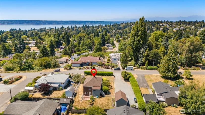 Property photo for 10758 22nd Avenue Sw, Seattle photo 33