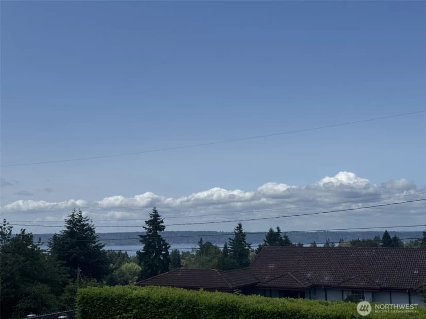 Property photo for 10758 22nd Avenue Sw, Seattle photo 6