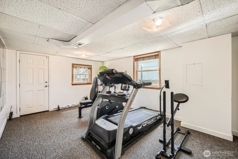 Property photo for 10758 22nd Avenue Sw, Seattle photo 22