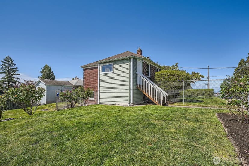 Property photo for 10758 22nd Avenue Sw, Seattle photo 30