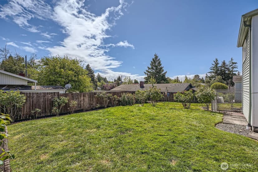 Property photo for 10758 22nd Avenue Sw, Seattle photo 26