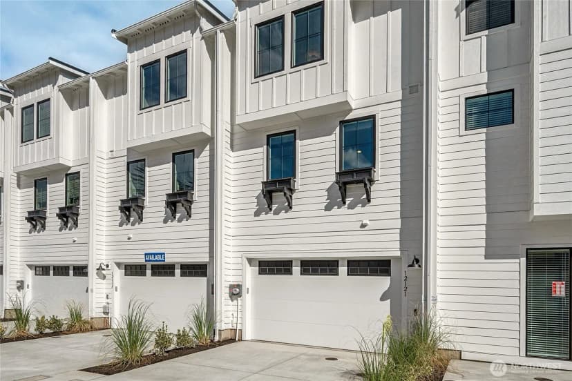 Property photo for 12111 127th Avenue Ct E #92, Puyallup photo 6