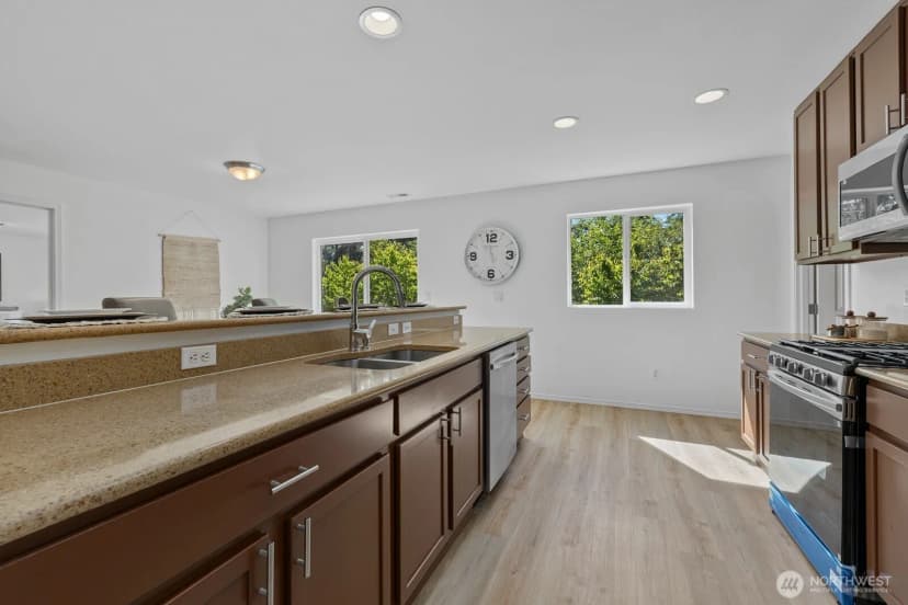 Property photo for 3905 S 337th Street, Federal Way photo 8