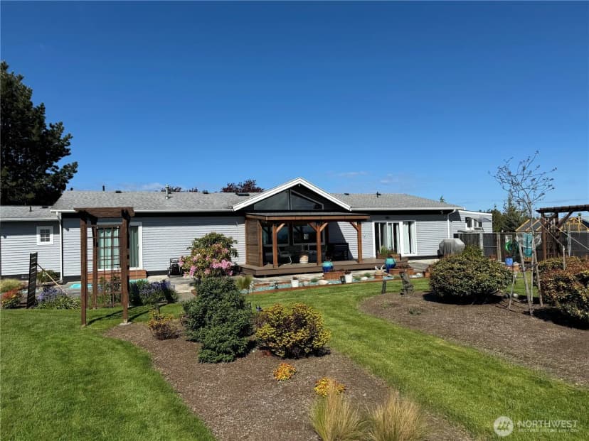 Property photo for 793 Starwana Court, Oak Harbor photo 30