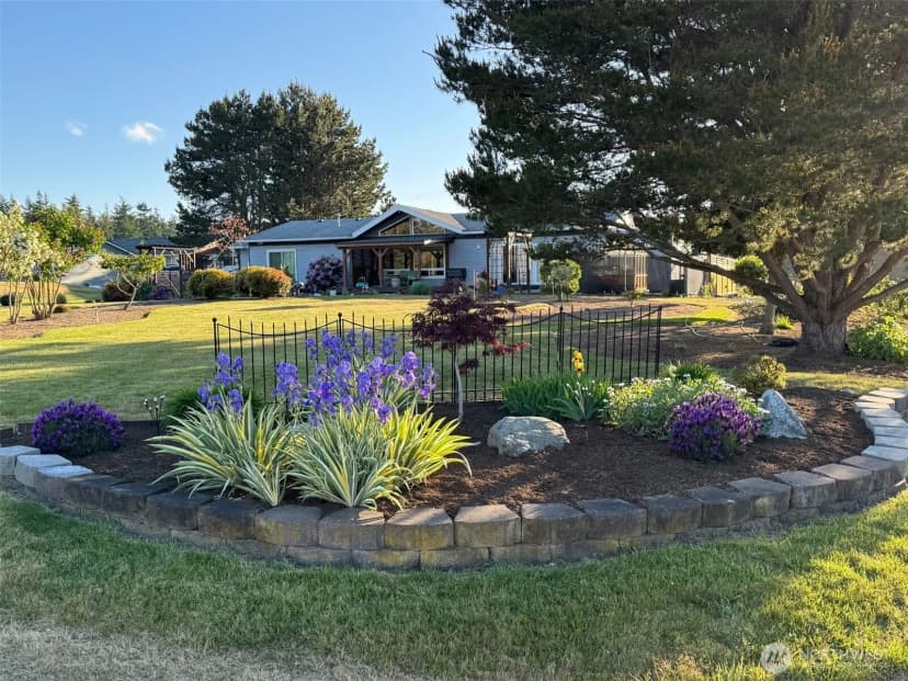 Property photo for 793 Starwana Court, Oak Harbor photo 40