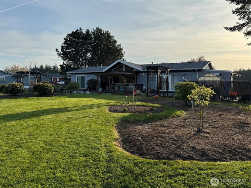 Property photo for 793 Starwana Court, Oak Harbor photo 31