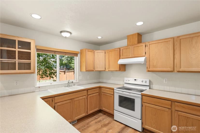 Property photo for 4053 Shale Street Se, Lacey photo 11
