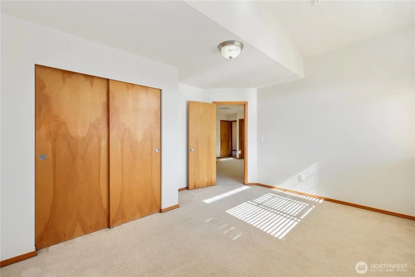 Property photo for 4053 Shale Street Se, Lacey photo 17