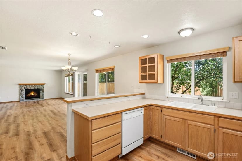 Property photo for 4053 Shale Street Se, Lacey photo 12