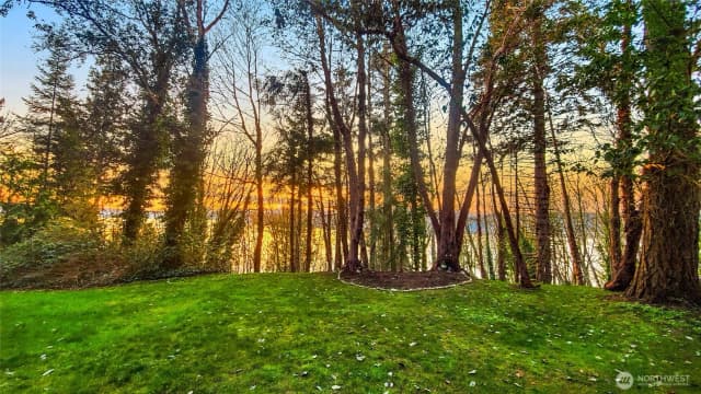 Property photo for 14427 Silven Avenue Ne, Bainbridge Island photo 2