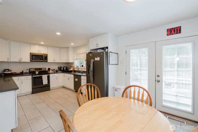Property photo for 1310 Sw Clevenger Lane, Port Orchard photo 7