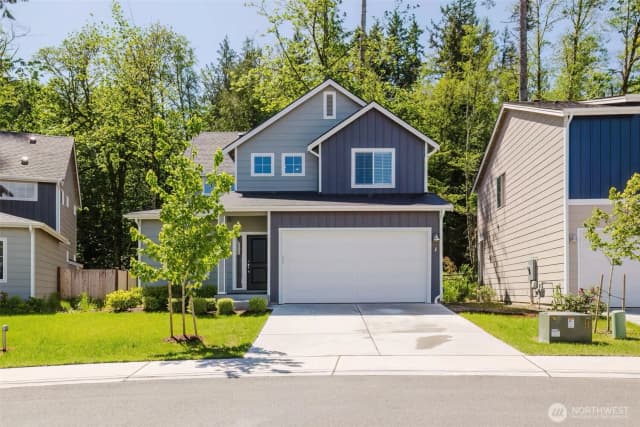 Property photo for 9422 Fairhaven Circle Ne, Bremerton photo 2