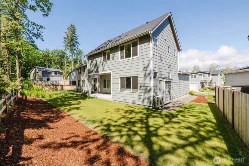 Property photo for 9422 Fairhaven Circle Ne, Bremerton photo 39