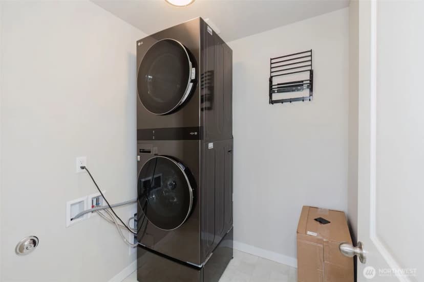 Property photo for 9422 Fairhaven Circle Ne, Bremerton photo 36