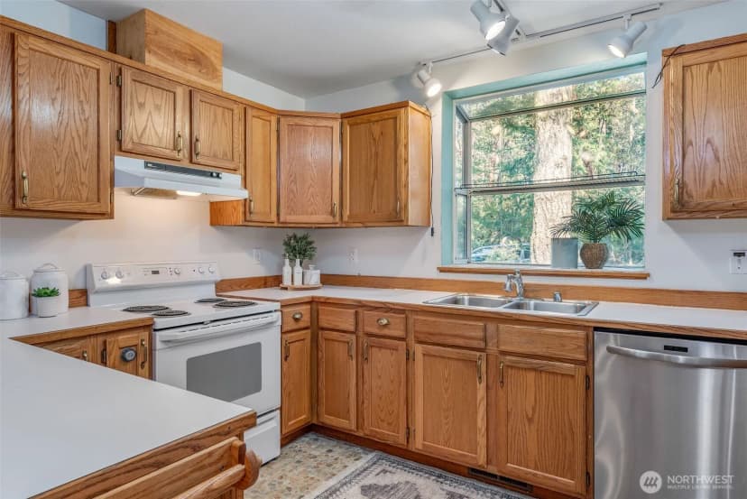Property photo for 748 55th Street, Port Townsend photo 9