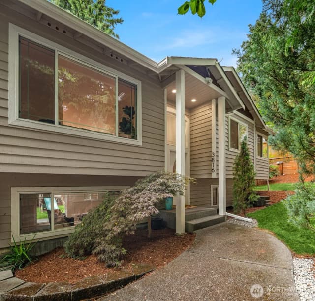 Property photo for 3816 Ne 110th Street, Seattle photo 3
