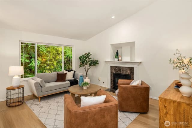 Property photo for 3816 Ne 110th Street, Seattle photo 4