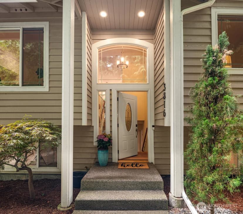 Property photo for 3816 Ne 110th Street, Seattle