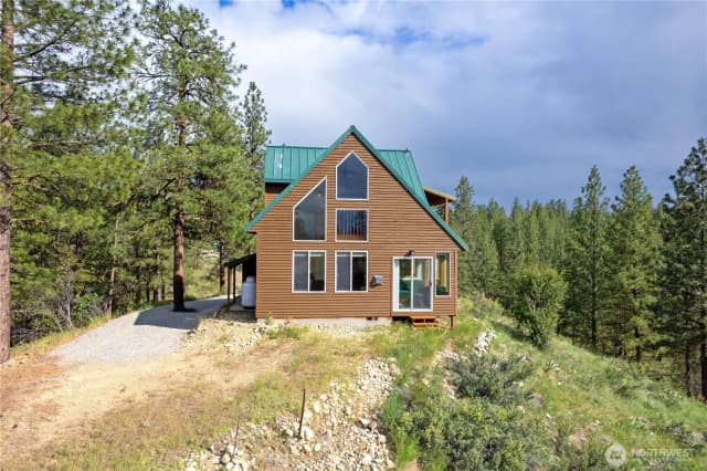 Property photo for 11 Appaloosa Road, Winthrop photo 4