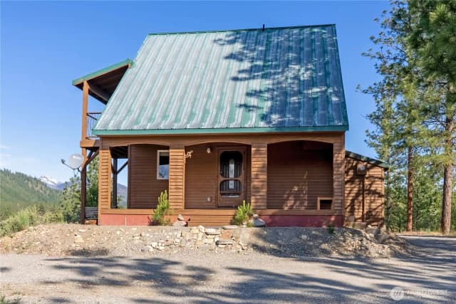 Property photo for 11 Appaloosa Road, Winthrop photo 2