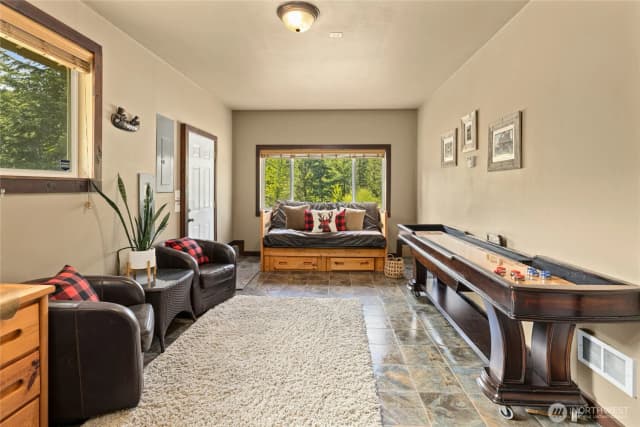 Property photo for 1751 Stone Ridge Drive, Cle Elum photo 3