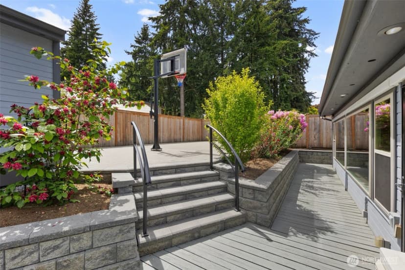 Property photo for 417 Sw 116th Street, Burien photo 37
