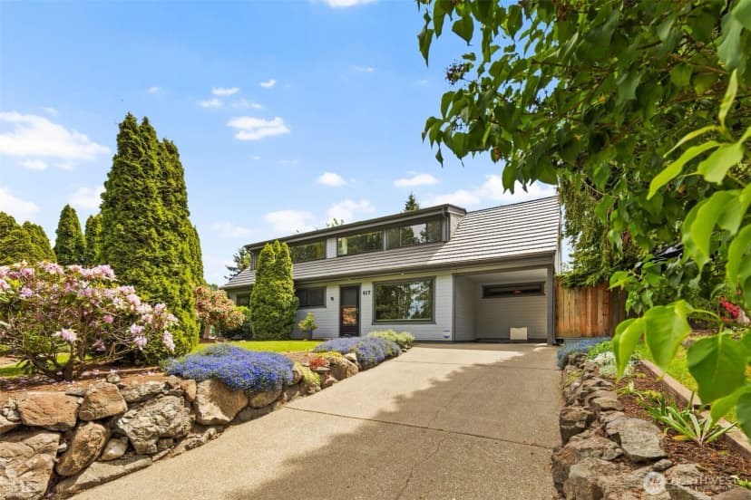Property photo for 417 Sw 116th Street, Burien photo 2