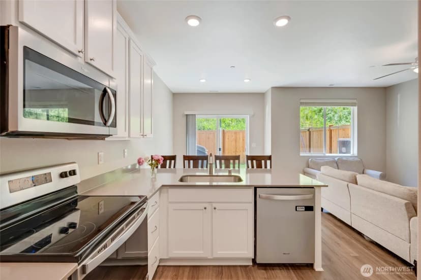 Property photo for 8605 E Gilman Avenue, Arlington photo 12