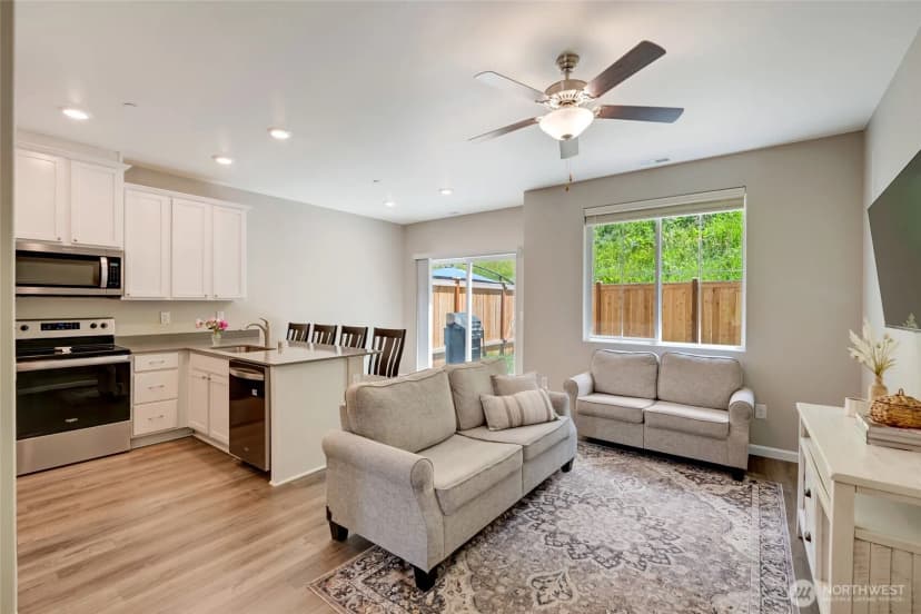 Property photo for 8605 E Gilman Avenue, Arlington photo 4