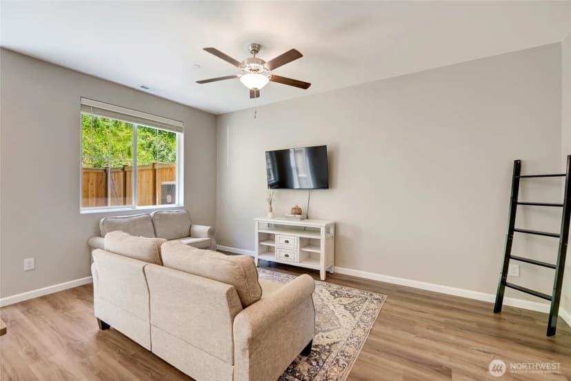 Property photo for 8605 E Gilman Avenue, Arlington photo 5