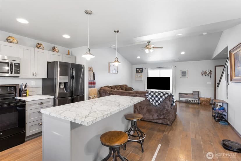 Property photo for 634 Kimberly Avenue, Royal City photo 11
