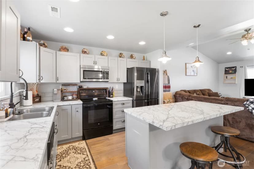 Property photo for 634 Kimberly Avenue, Royal City photo 9