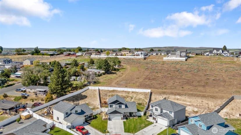 Property photo for 634 Kimberly Avenue, Royal City photo 27