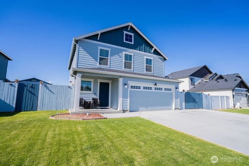Property photo for 733 K Street Ne, Quincy
