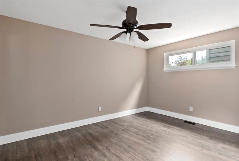 Property photo for 1880 Ne Tenth Avenue Ne, Oak Harbor photo 27