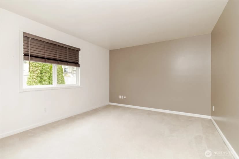 Property photo for 5610 Norpoint Way Ne, Tacoma photo 28