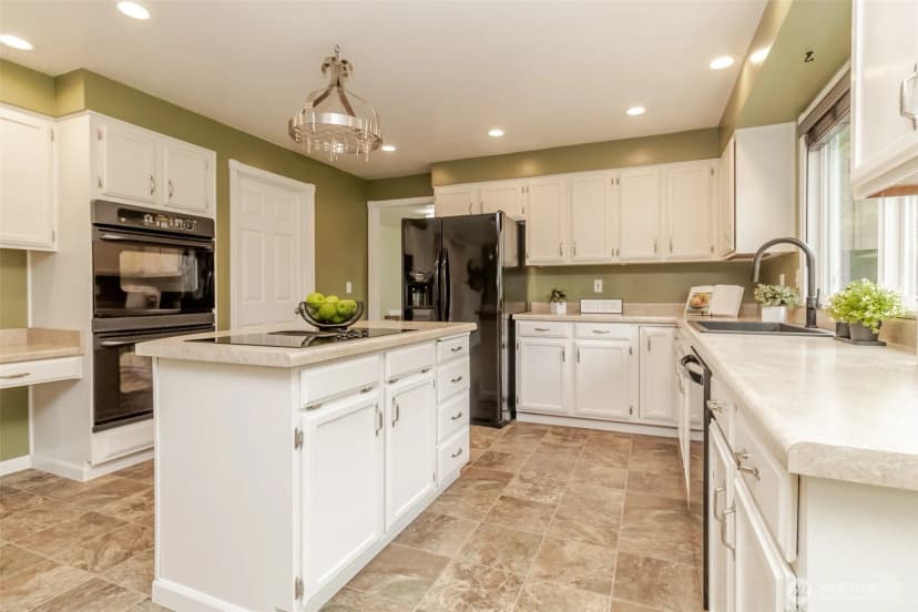 Property photo for 5610 Norpoint Way Ne, Tacoma photo 11