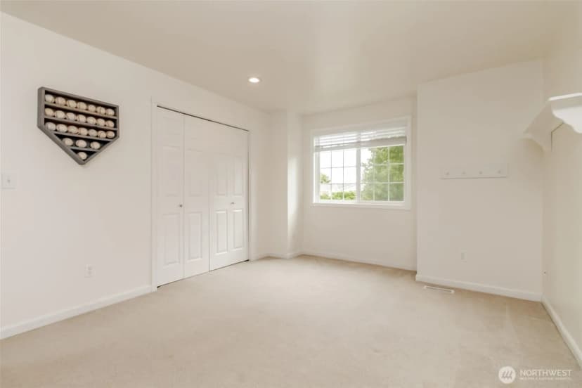 Property photo for 5610 Norpoint Way Ne, Tacoma photo 31