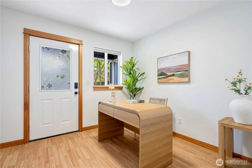 Property photo for 6348 34th Avenue Sw #c, Seattle photo 3