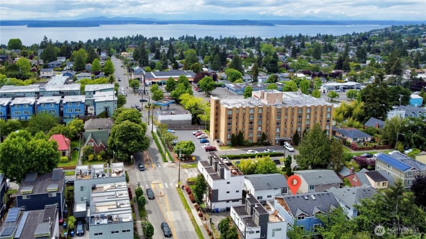 Property photo for 6348 34th Avenue Sw #c, Seattle photo 22