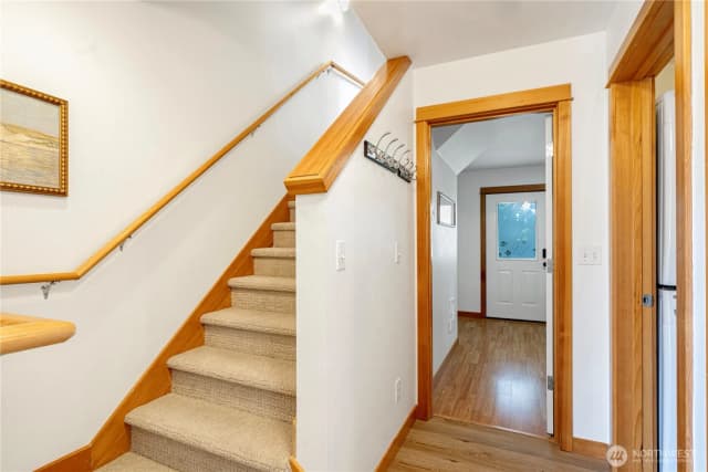 Property photo for 6348 34th Avenue Sw #c, Seattle photo 2