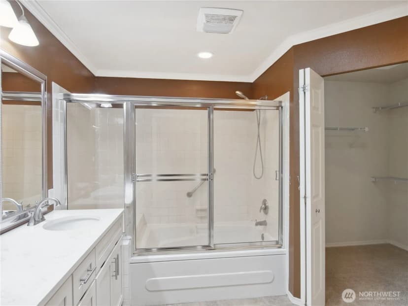 Property photo for 1015 Sw 348th Place, Federal Way photo 16